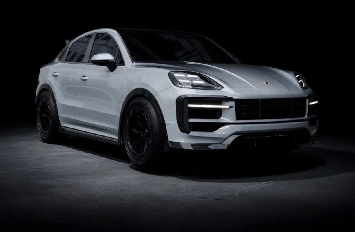 Componentă auto din carbon rezistentă la intemperii și lovituri, montată pe mașină sport