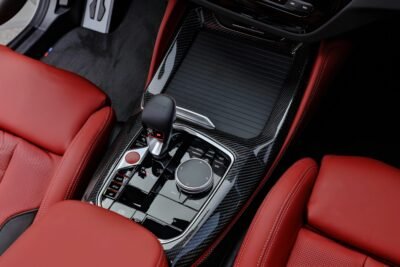 consola carbon interior pentru bmw x4m si x3m materiale premium si accesorii tuning interior